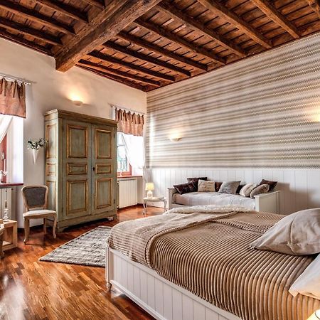 Colosseo Miracle Suite Rome Bagian luar foto