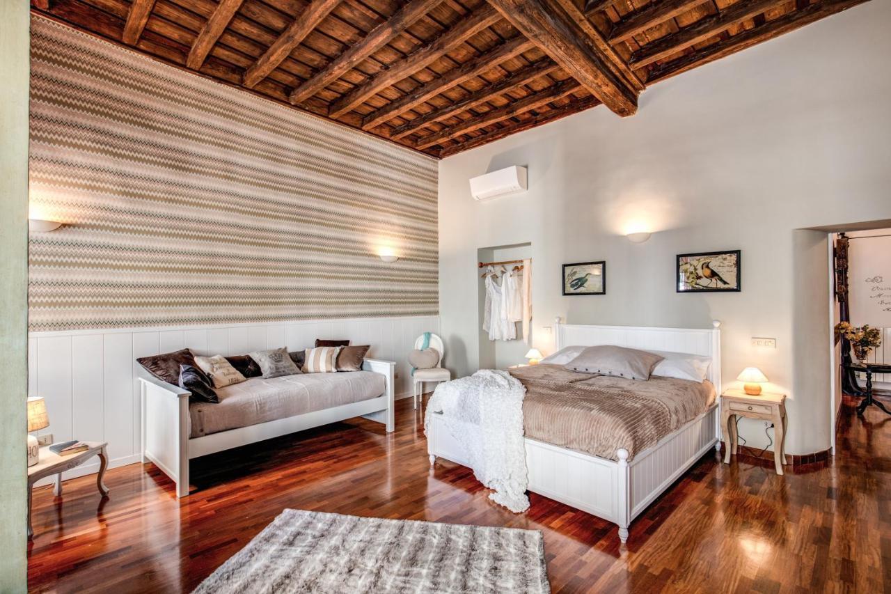 Colosseo Miracle Suite Rome Bagian luar foto