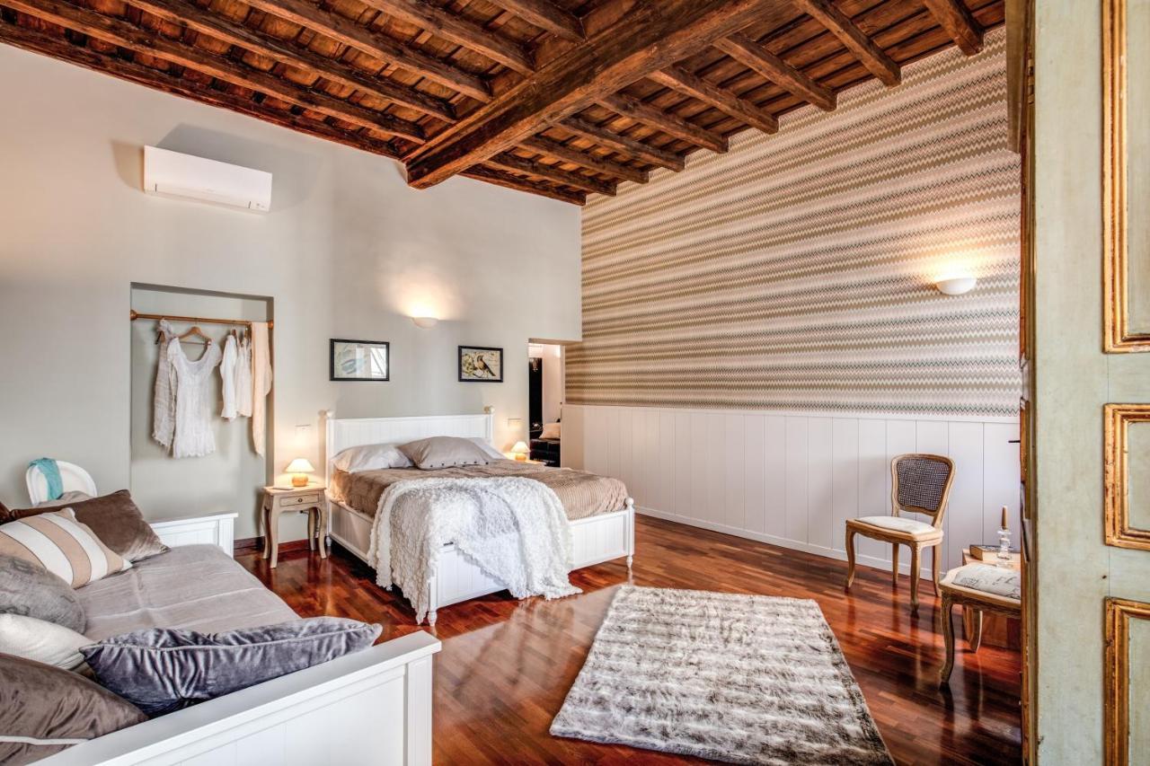 Colosseo Miracle Suite Rome Bagian luar foto